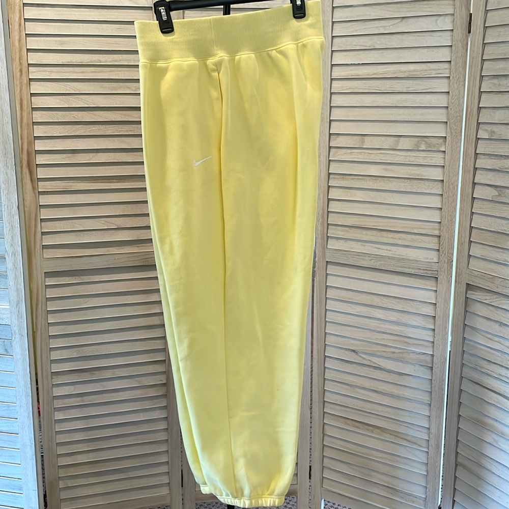Nike Fleece Lined Joggers Size XL NWOT